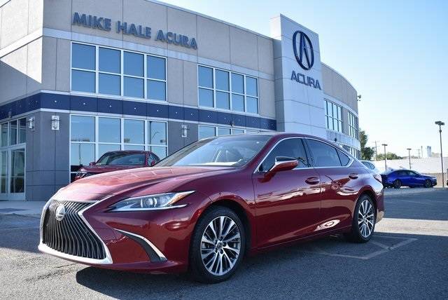 2019 Lexus ES