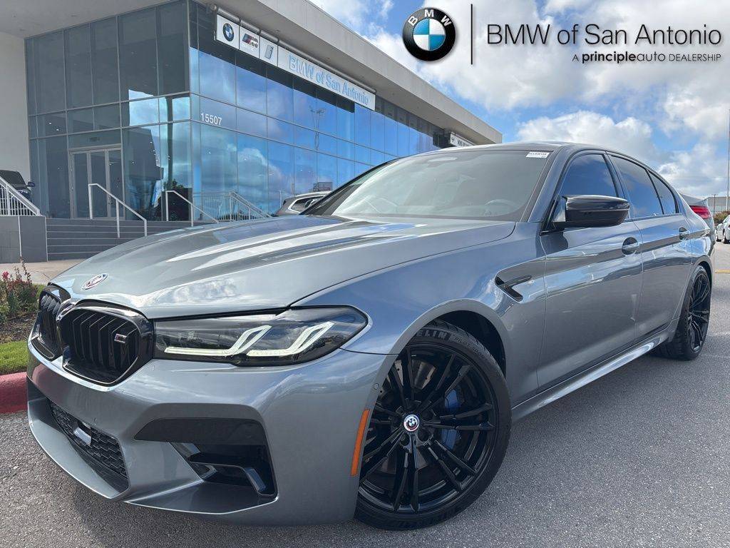 2022 BMW M5
