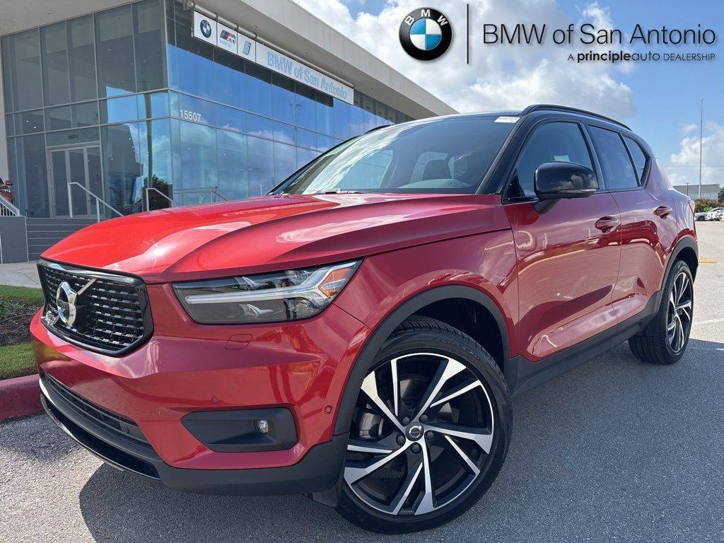 2021 Volvo XC40