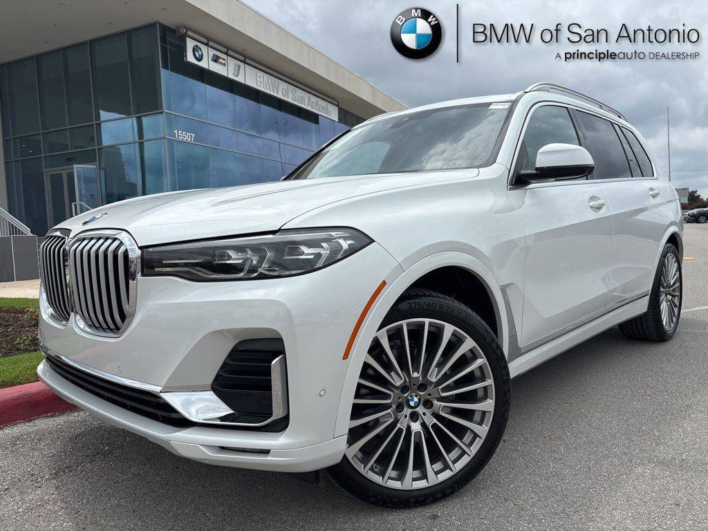 2022 BMW X7