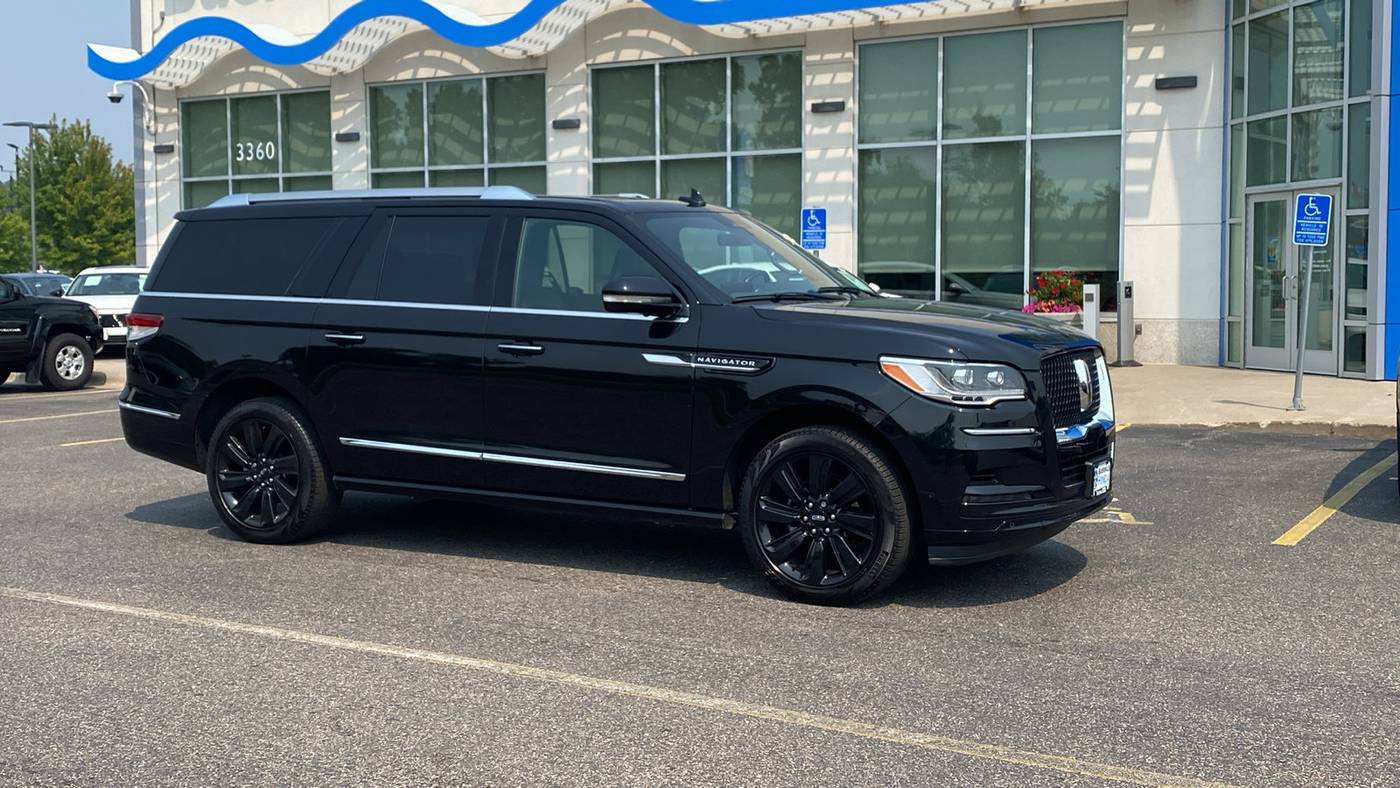 2023 Lincoln Navigator L