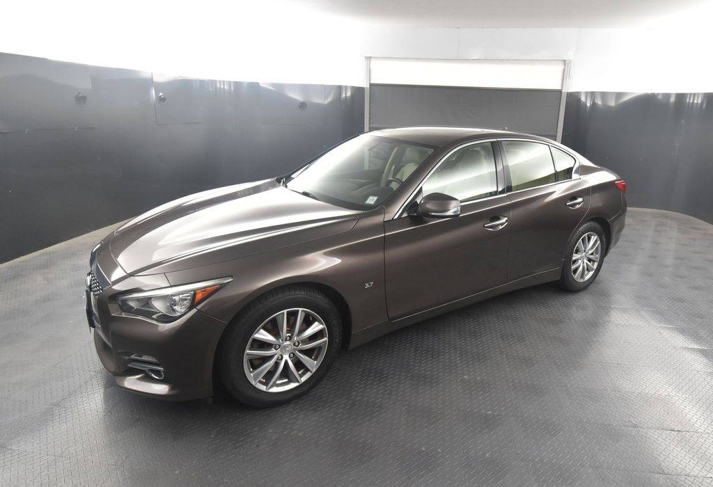 2015 Infiniti Q50