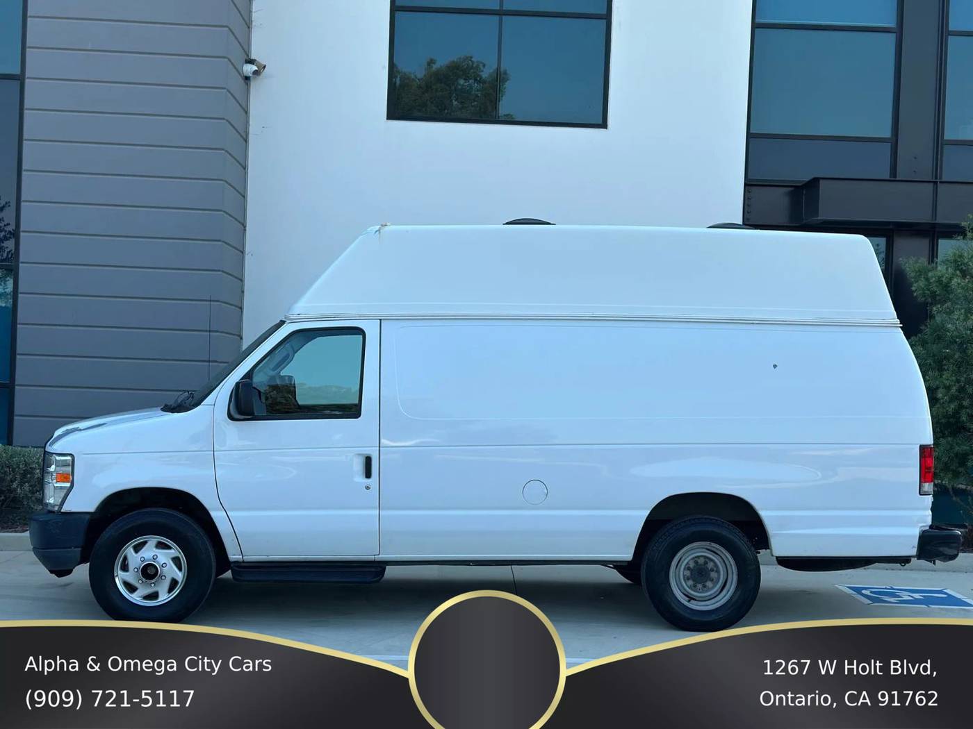 2013 Ford Econoline Cargo Van