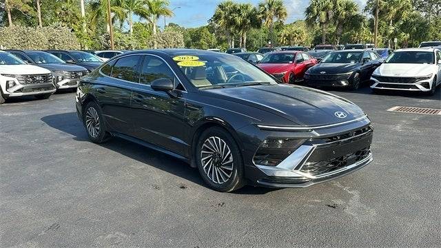 2024 Hyundai Sonata Hybrid