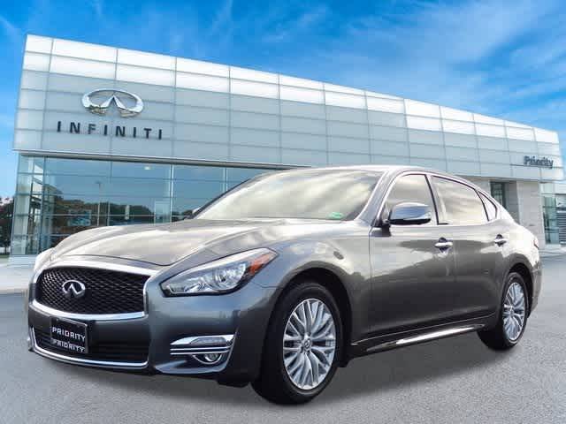 2016 Infiniti Q70L