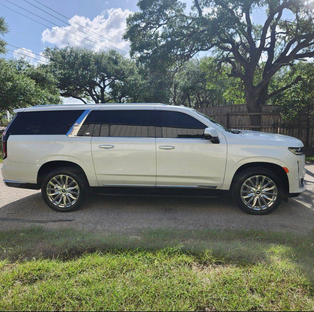 2022 Cadillac Escalade Esv
