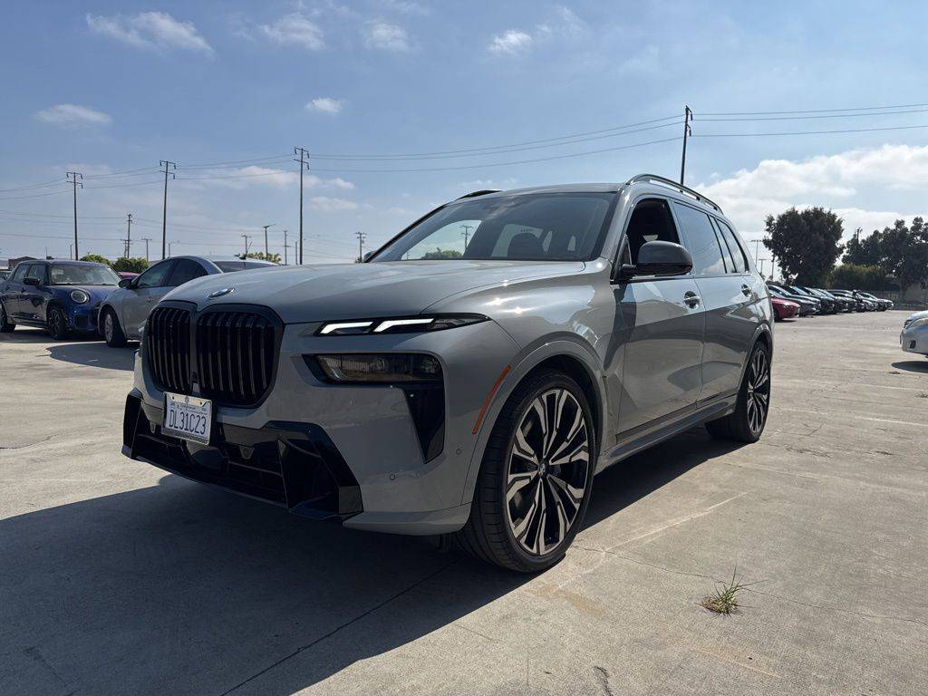 2025 BMW X7
