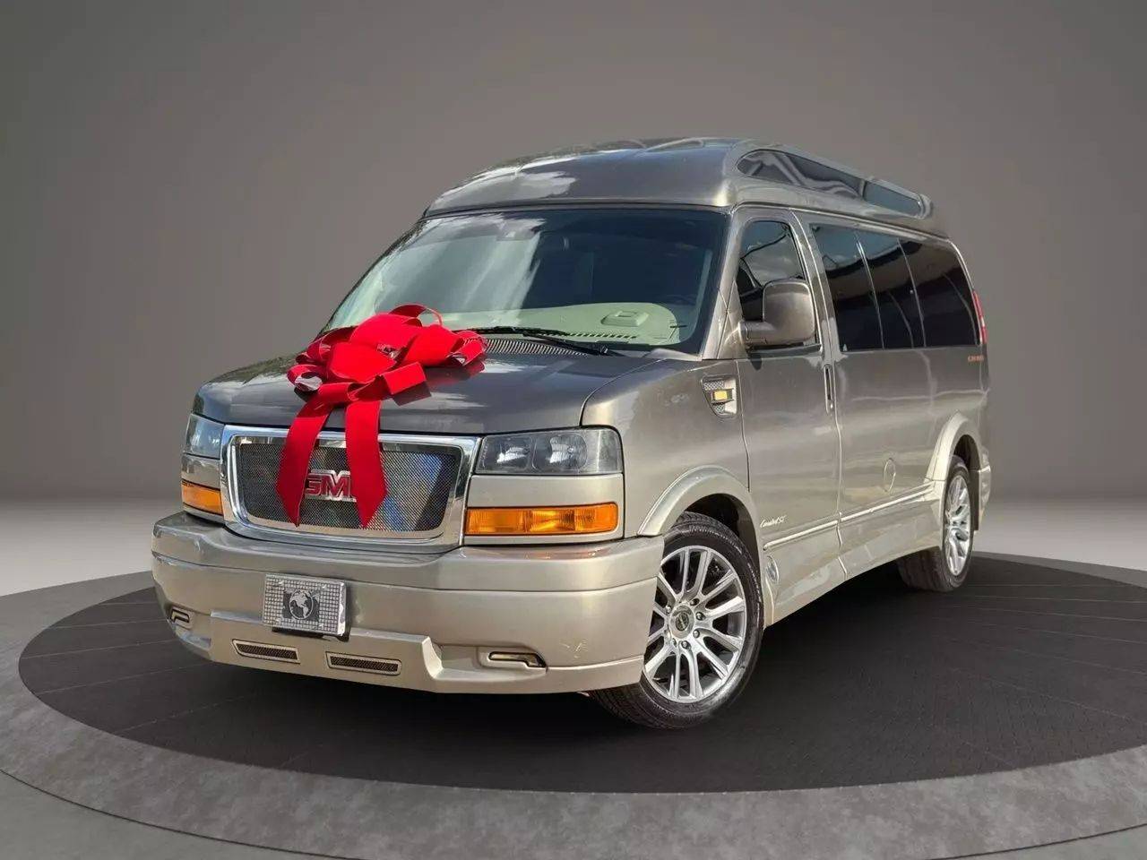 2019 GMC Savana Cargo Van