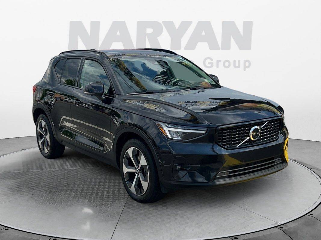 2023 Volvo XC40