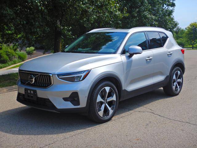 2025 Volvo XC40