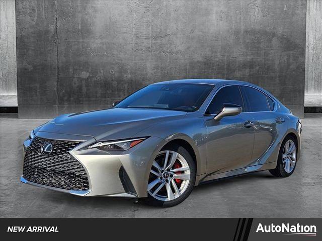 2021 Lexus IS