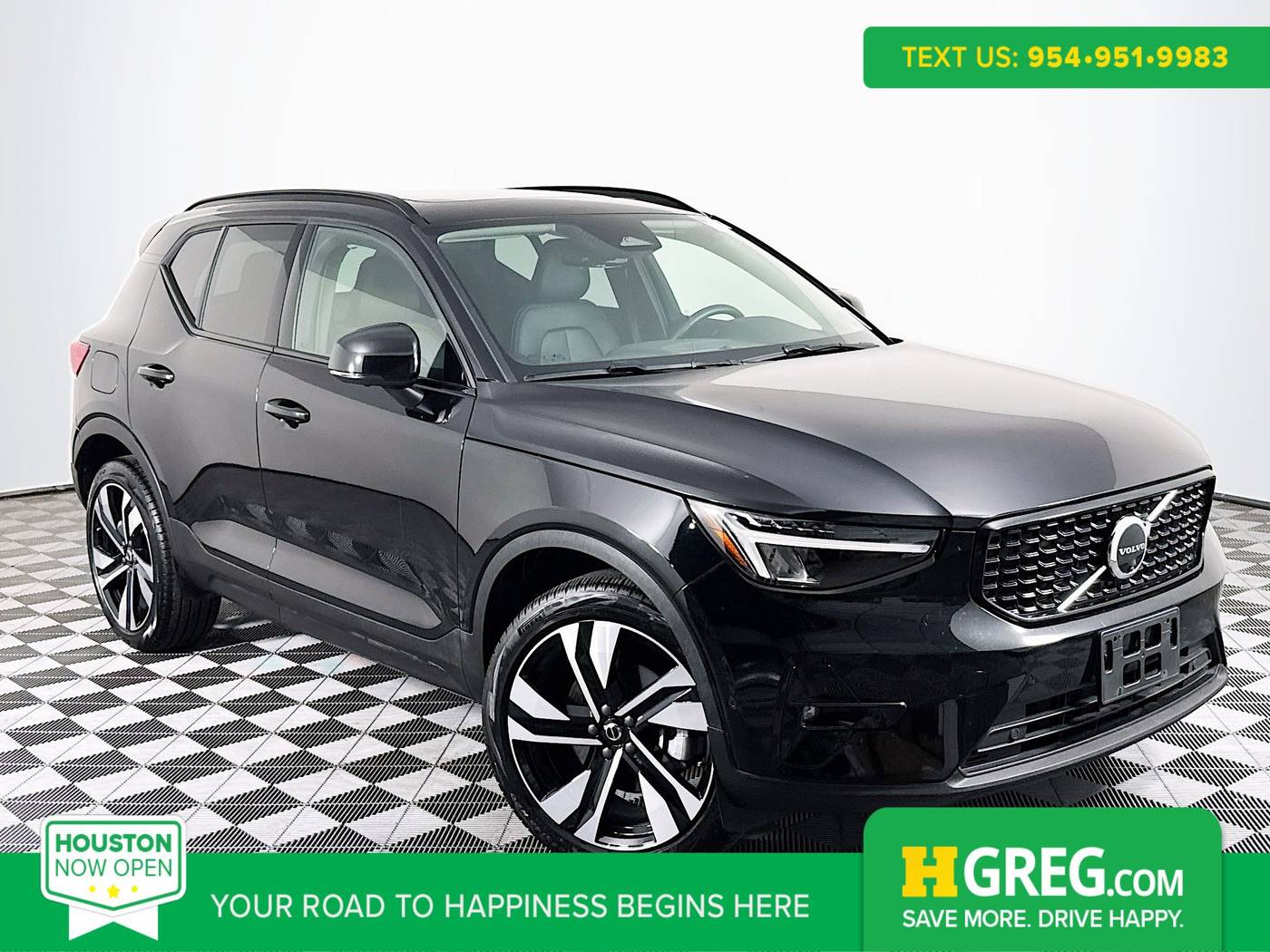 2025 Volvo XC40