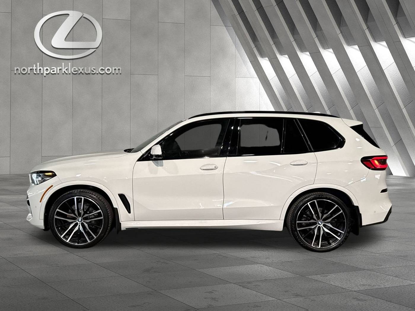 2023 BMW X5
