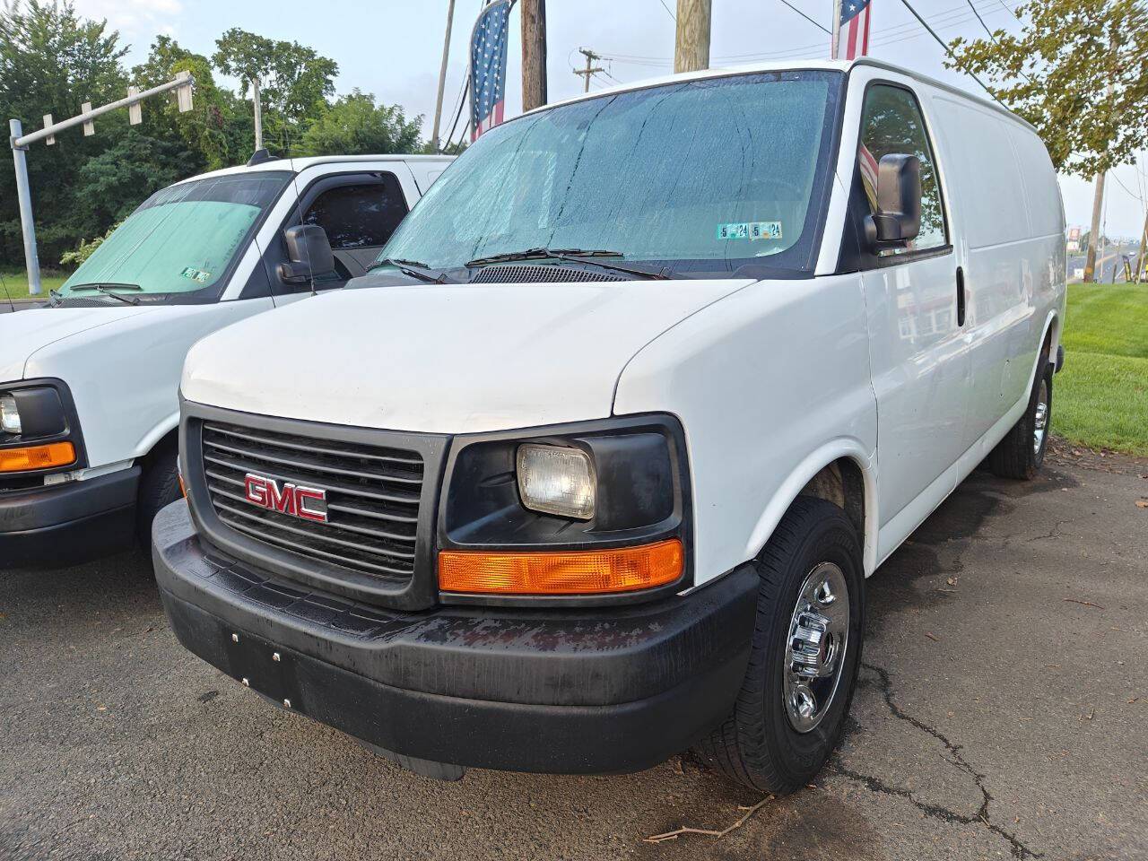 2014 GMC Savana Cargo Van