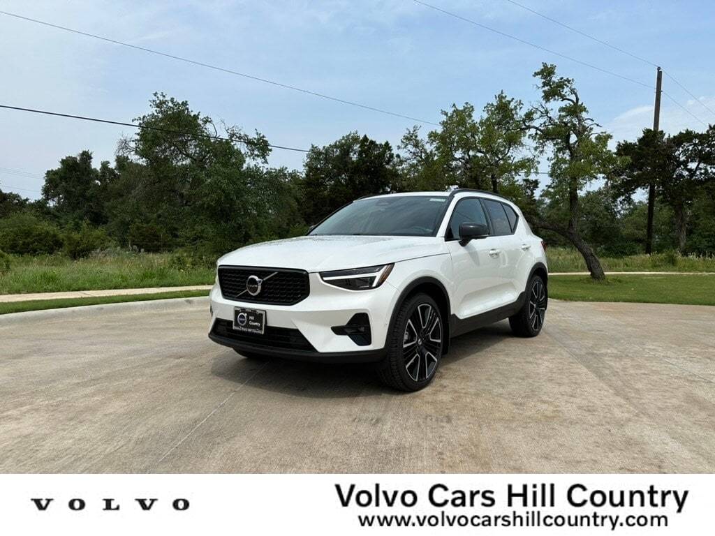 2024 Volvo XC40
