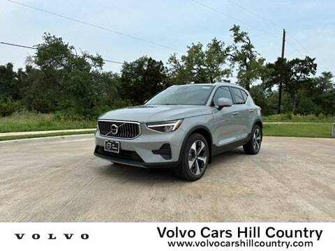 2024 Volvo XC40