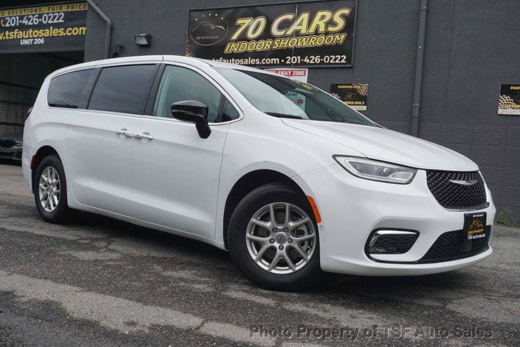 2024 Chrysler Pacifica
