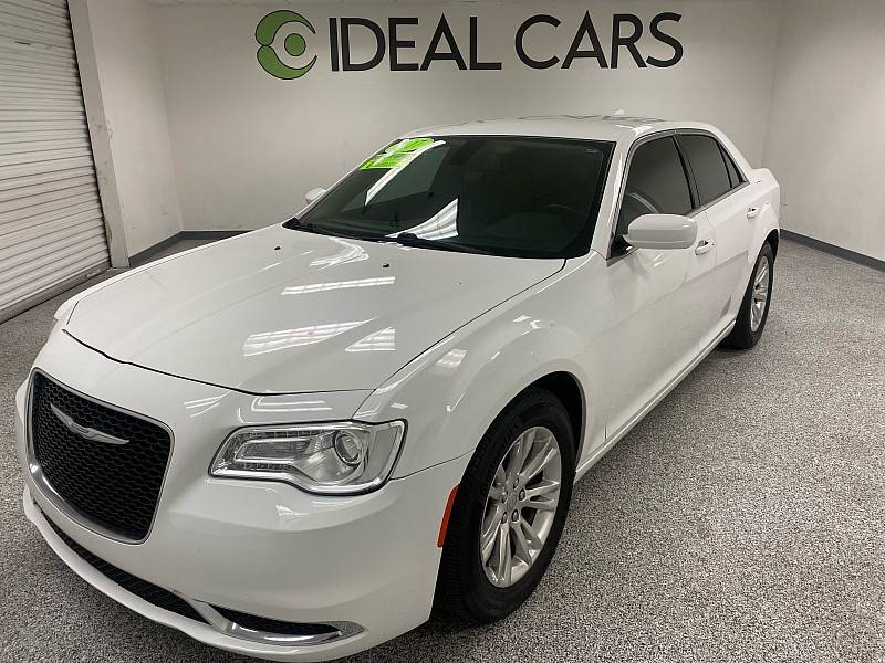 2017 Chrysler 300
