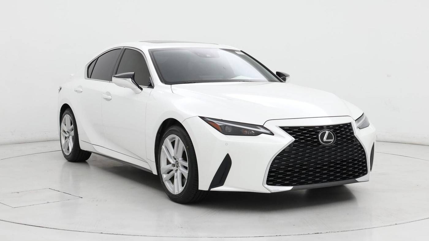 2021 Lexus IS