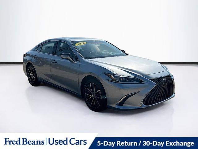 2022 Lexus ES