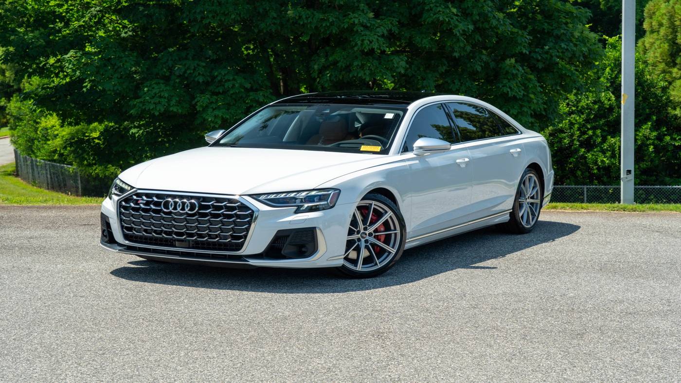 2022 Audi S8