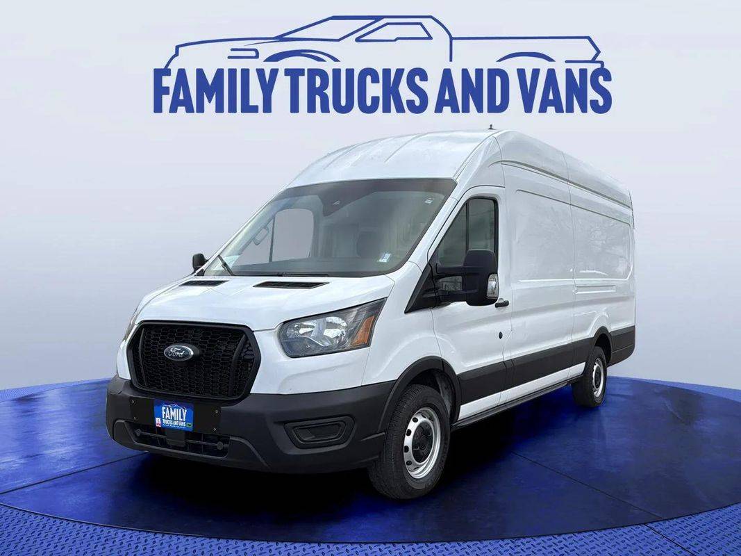 2022 Ford Transit Cargo Van