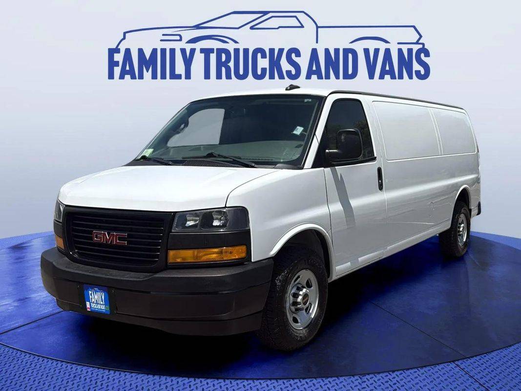 2021 GMC Savana Cargo Van
