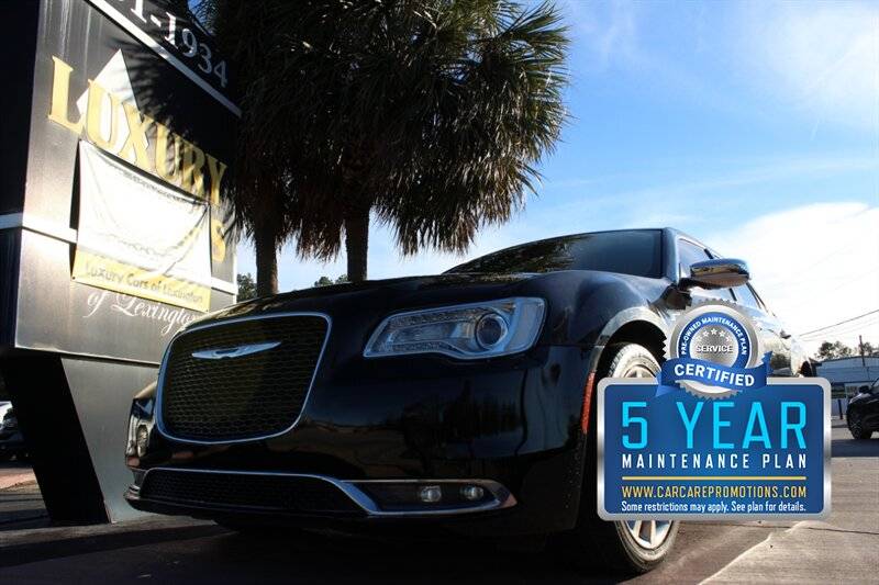 2018 Chrysler 300