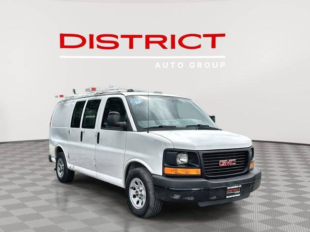 2014 GMC Savana Cargo Van
