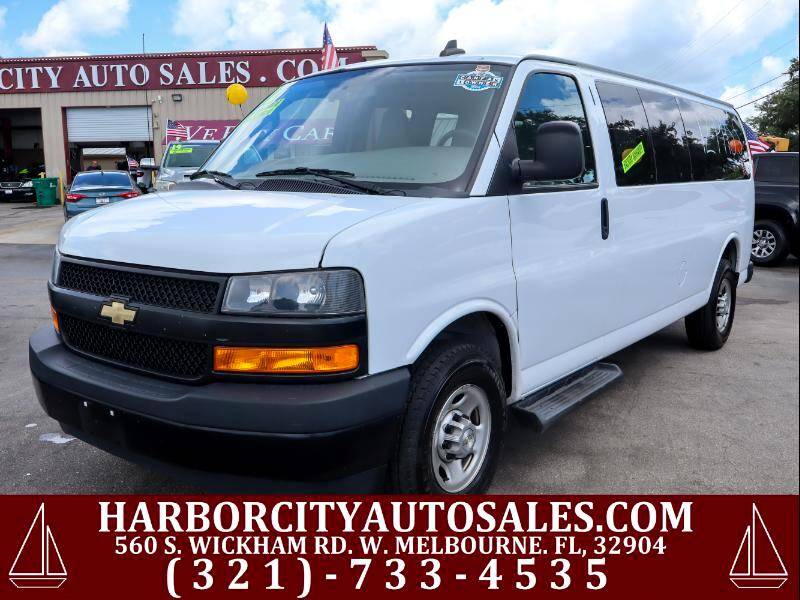 2022 Chevrolet Express Passenger