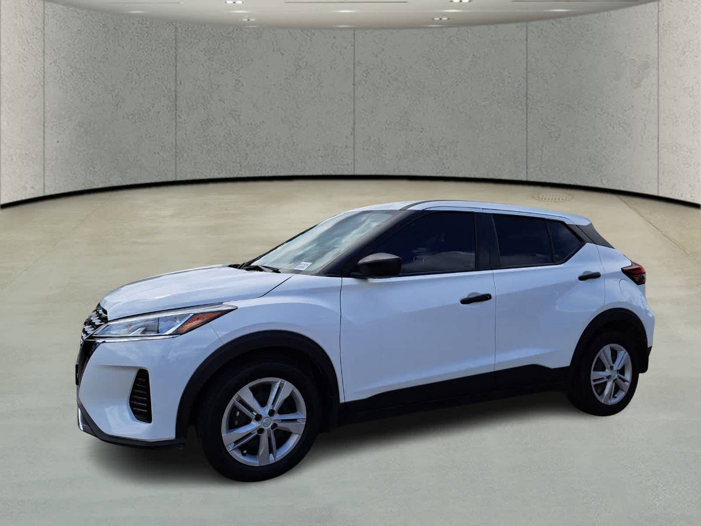 2023 Nissan Kicks