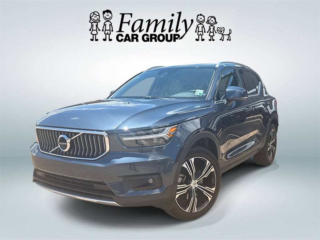 2022 Volvo XC40