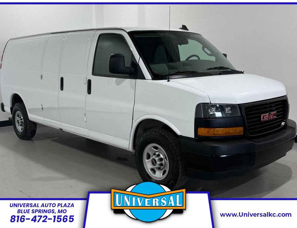 2022 GMC Savana Cargo Van