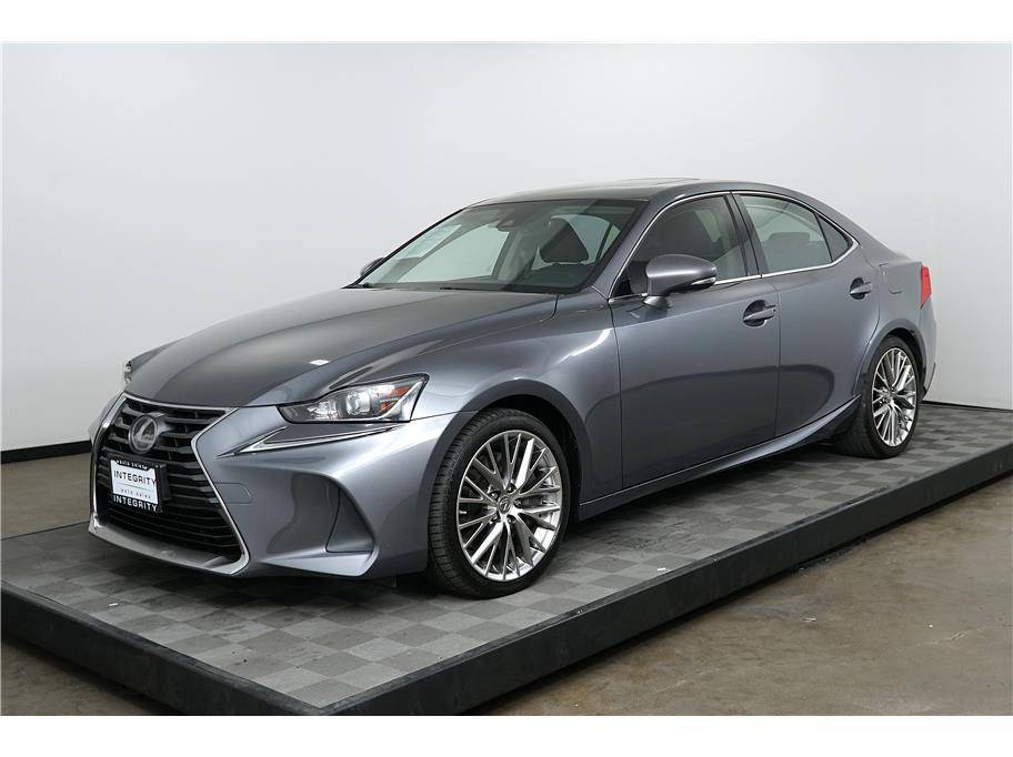 2017 Lexus IS