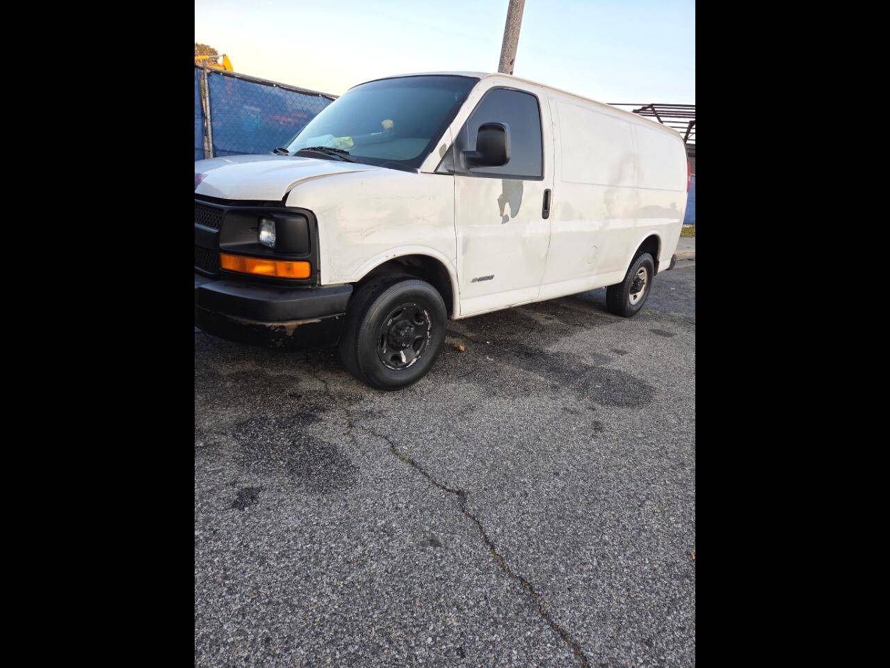 2005 Chevrolet Express Cargo Van
