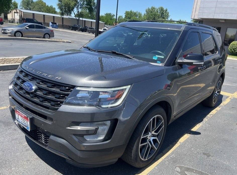 2017 Ford Explorer