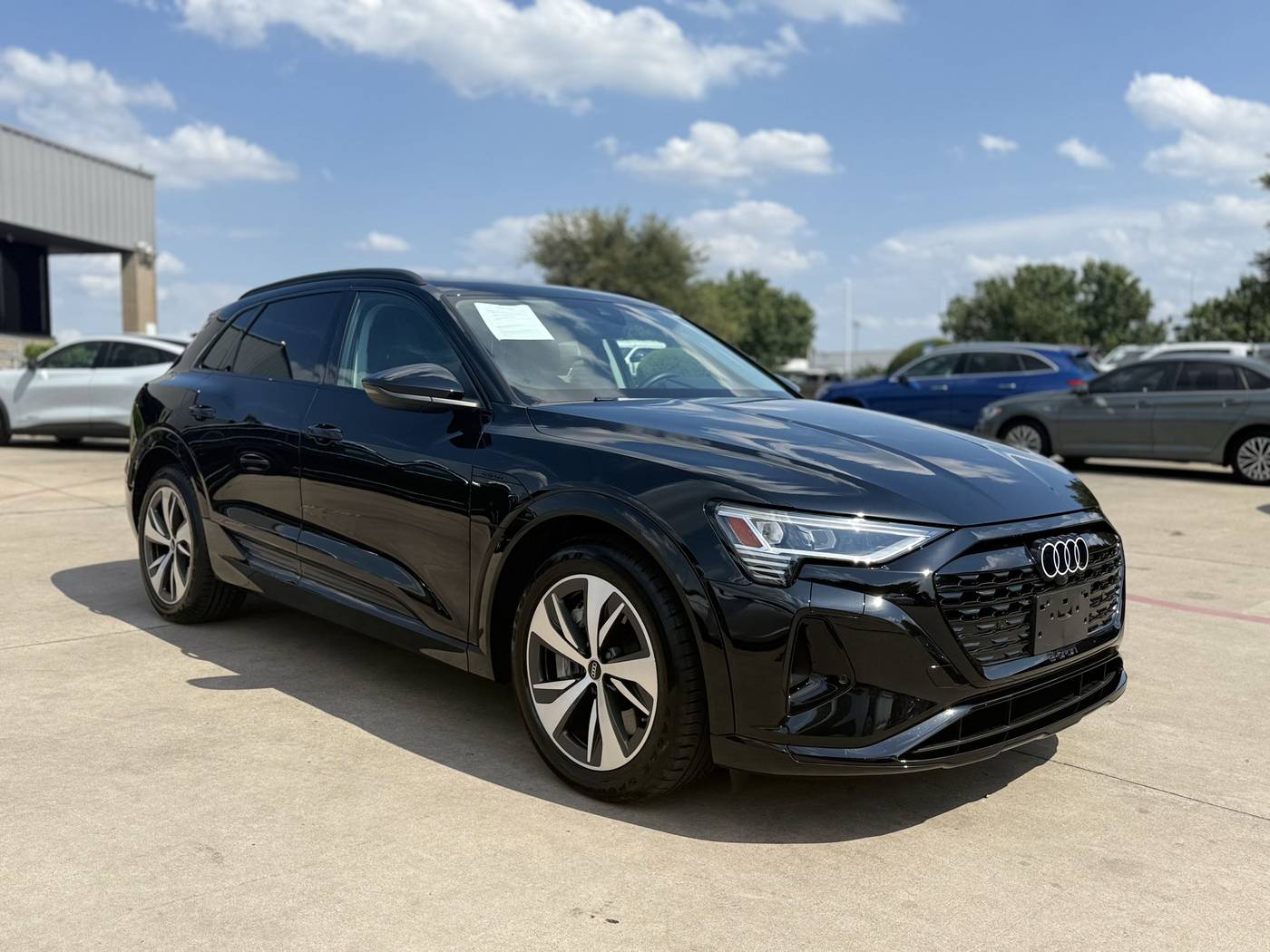 2024 Audi Q8 E-tron