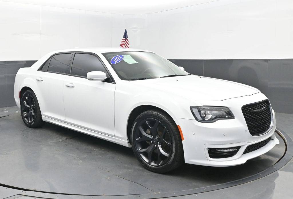 2021 Chrysler 300