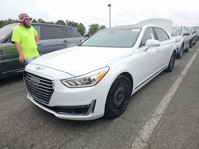 2017 Genesis G90
