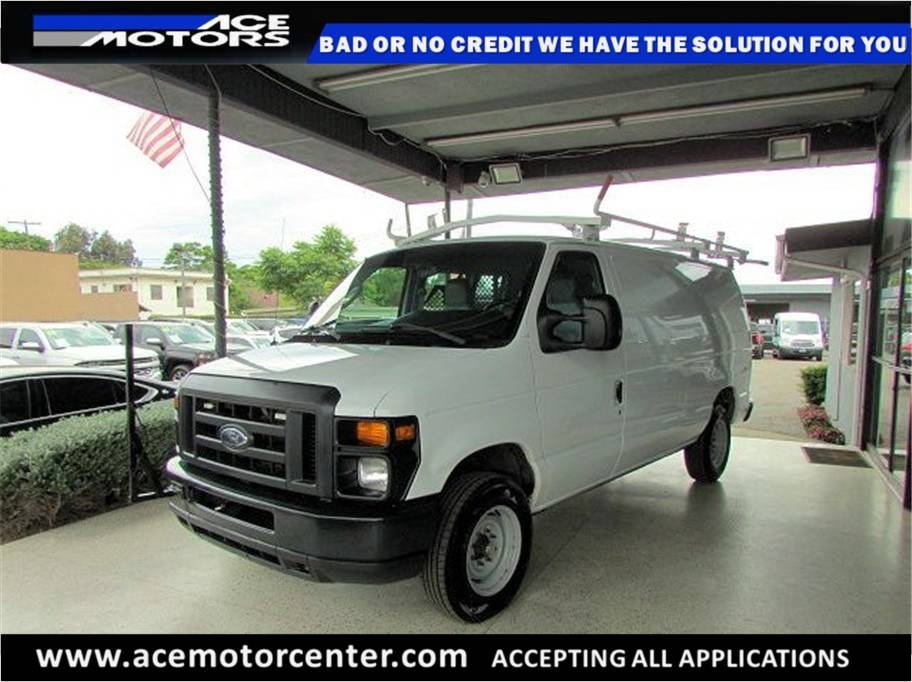 2013 Ford Econoline Cargo Van