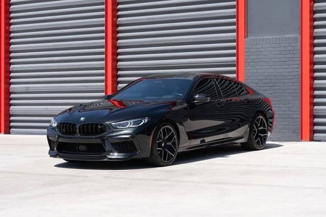 2023 BMW M8