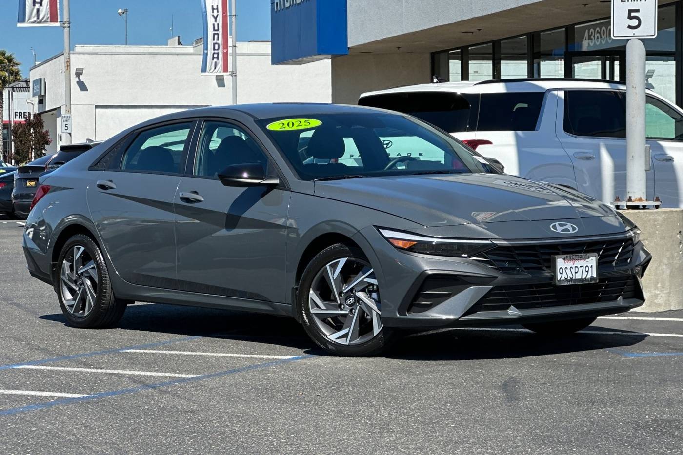 2025 Hyundai Elantra