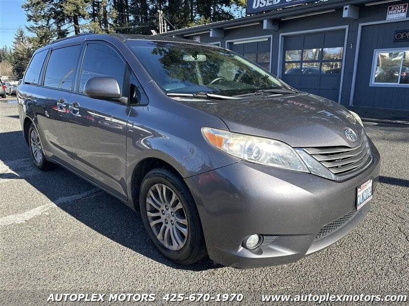 2011 Toyota Sienna