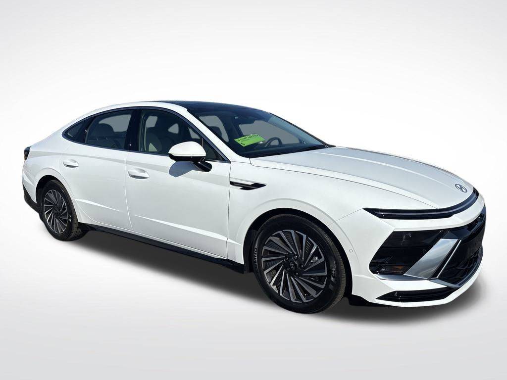 2025 Hyundai Sonata Hybrid