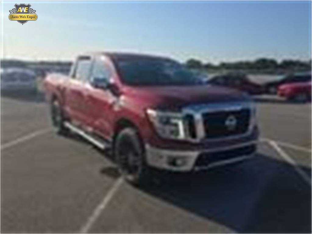 2017 Nissan Titan