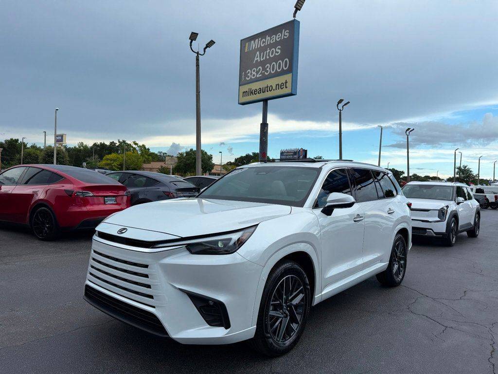 2025 Lexus Tx