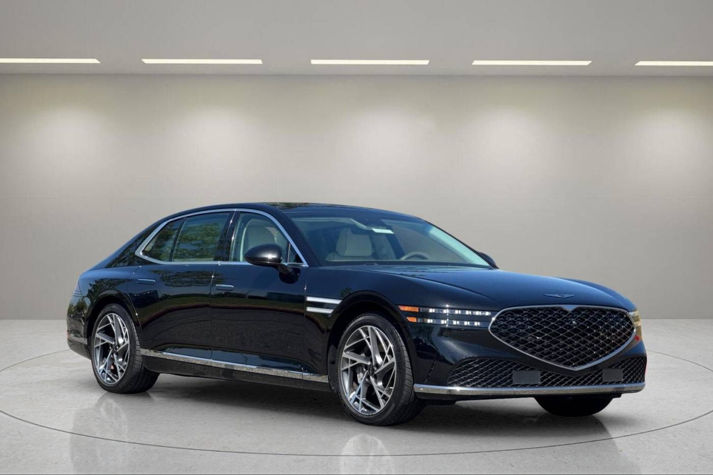 2023 Genesis G90