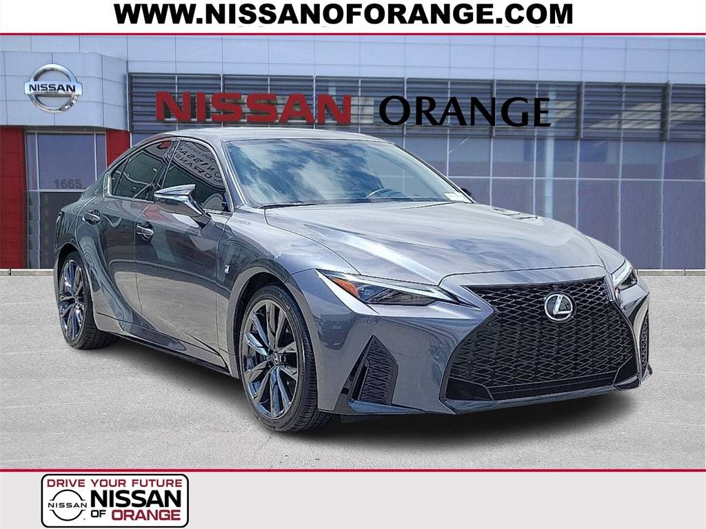 2023 Lexus IS
