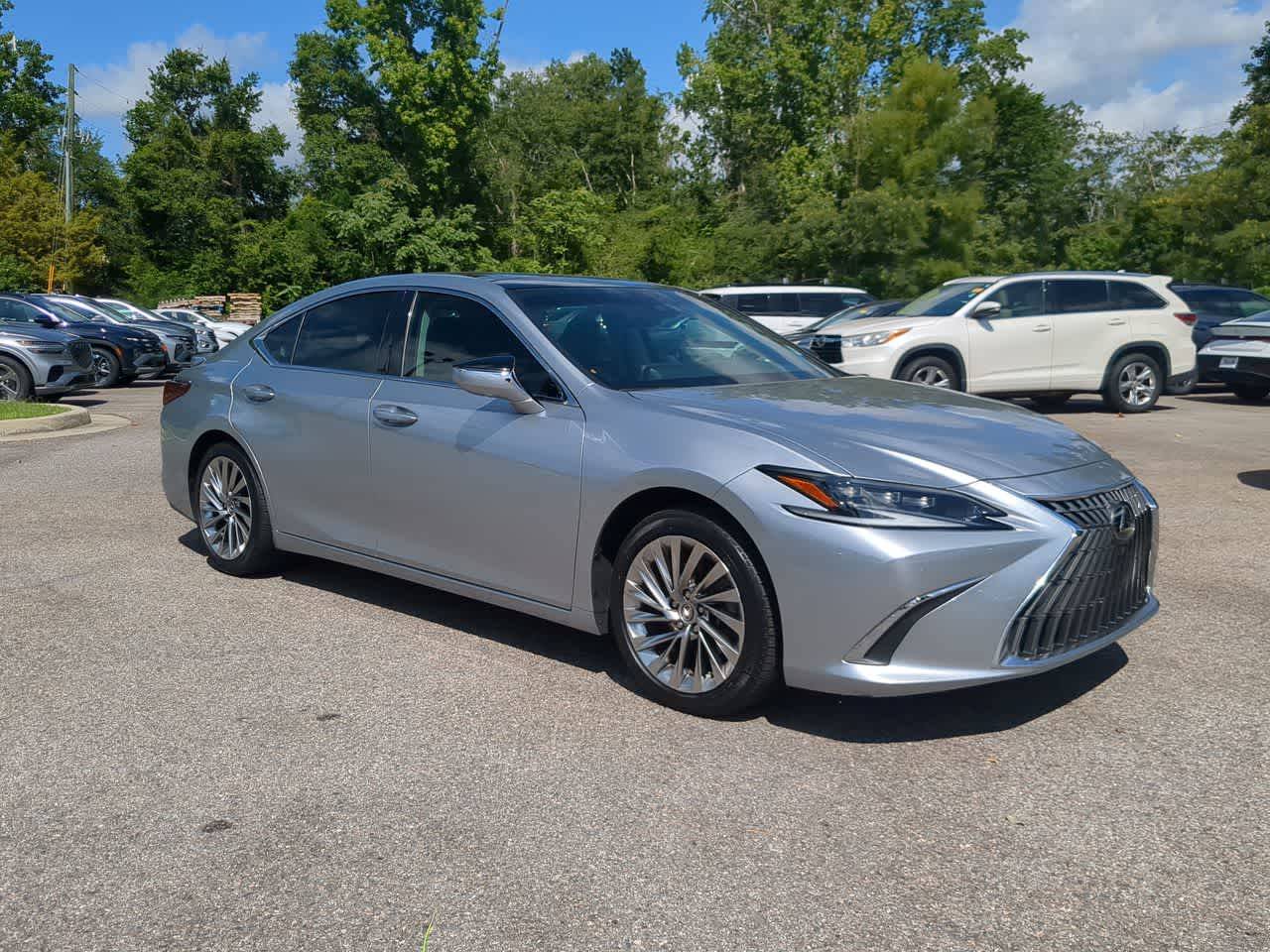 2022 Lexus ES
