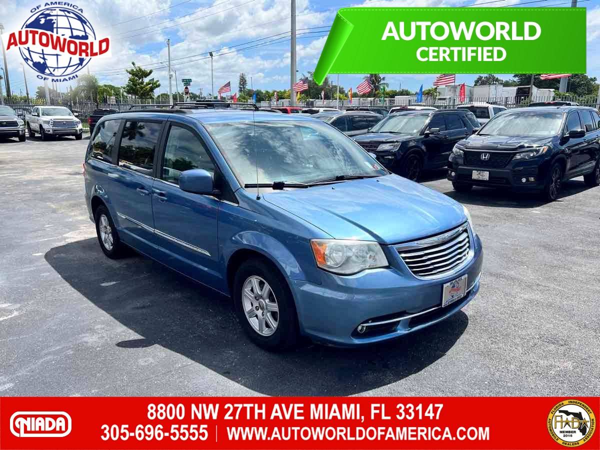2012 Chrysler Town & Country